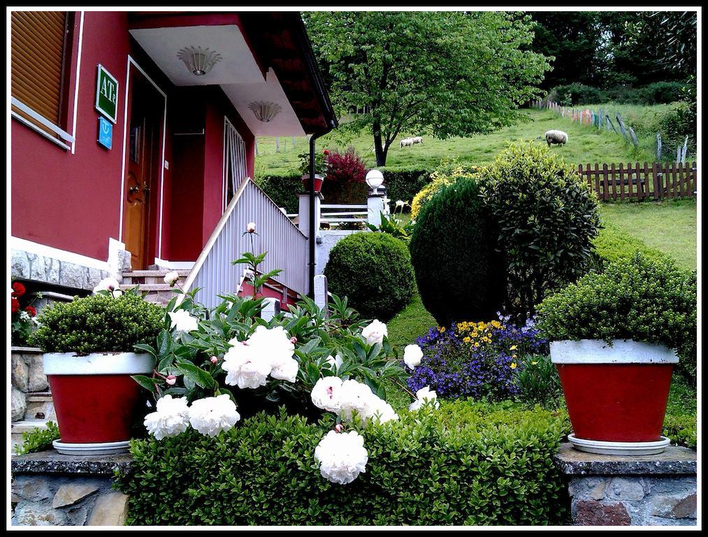 Apartamentos Huerta Carua I Y II Piloña エクステリア 写真
