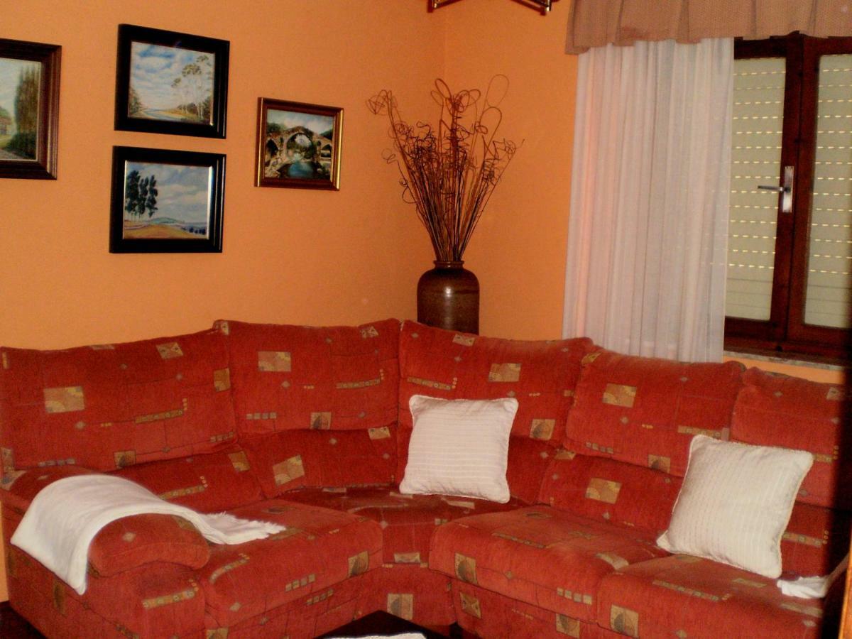 Apartamentos Huerta Carua I Y II Piloña エクステリア 写真
